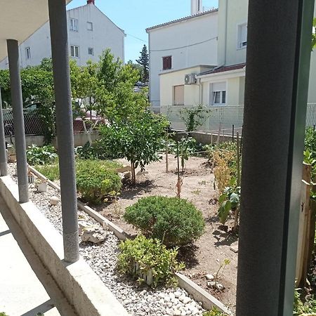 Simb Apartment Сплит Екстериор снимка