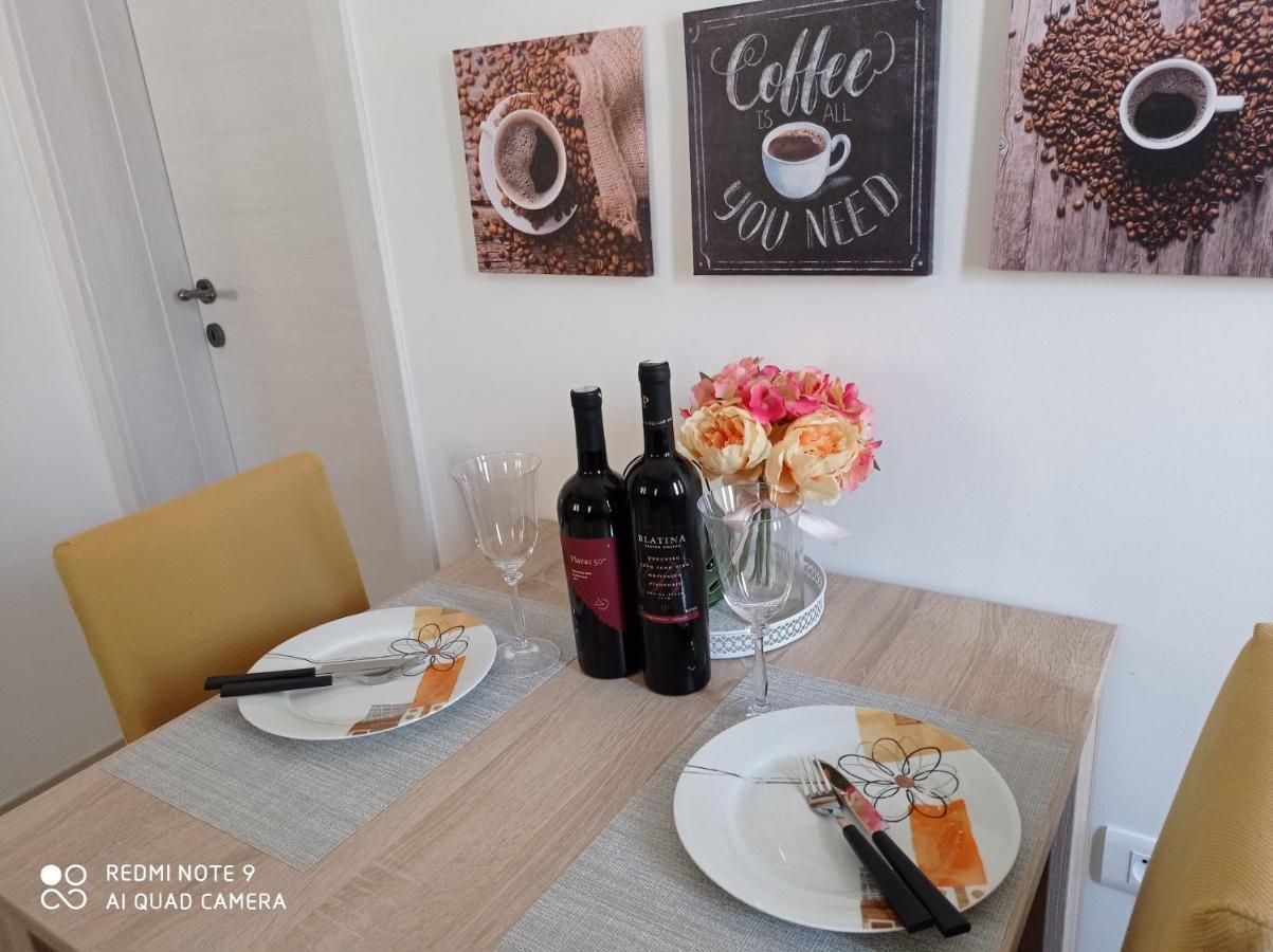 Simb Apartment Сплит Екстериор снимка