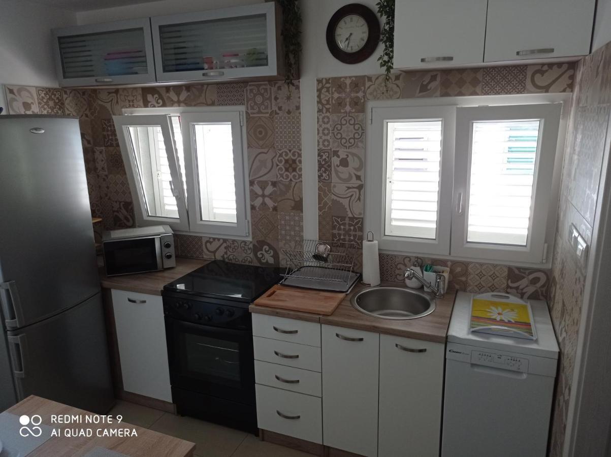 Simb Apartment Сплит Екстериор снимка